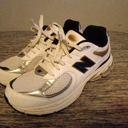 New Balance 2002R 'White Black Gold'