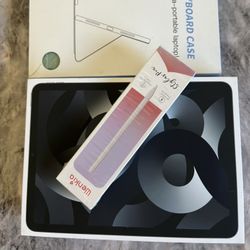 Apple iPad Air 5th Generation (M1 Chip) 256gb with Box, Pen And Keyboard