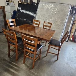 Dinning Table And Chairs