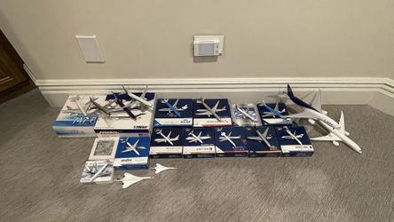 Scale Model Airplanes 1:400 & 1:200