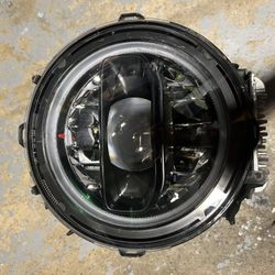 USED 2018-2023 Jeep Gladiator Headlight (Driver Side)