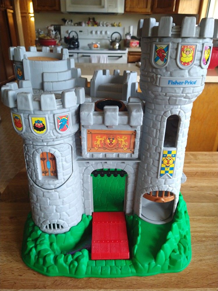 Vintage 1994 Fisher Price Castle