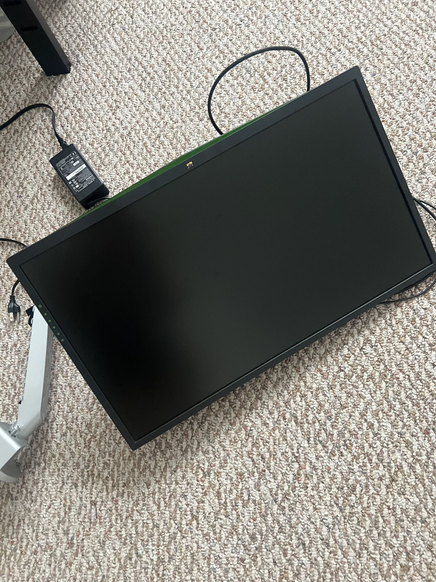 View sonic 28 Inch Monitor + Mounting Arm