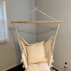 Indoor/outdoor Swing