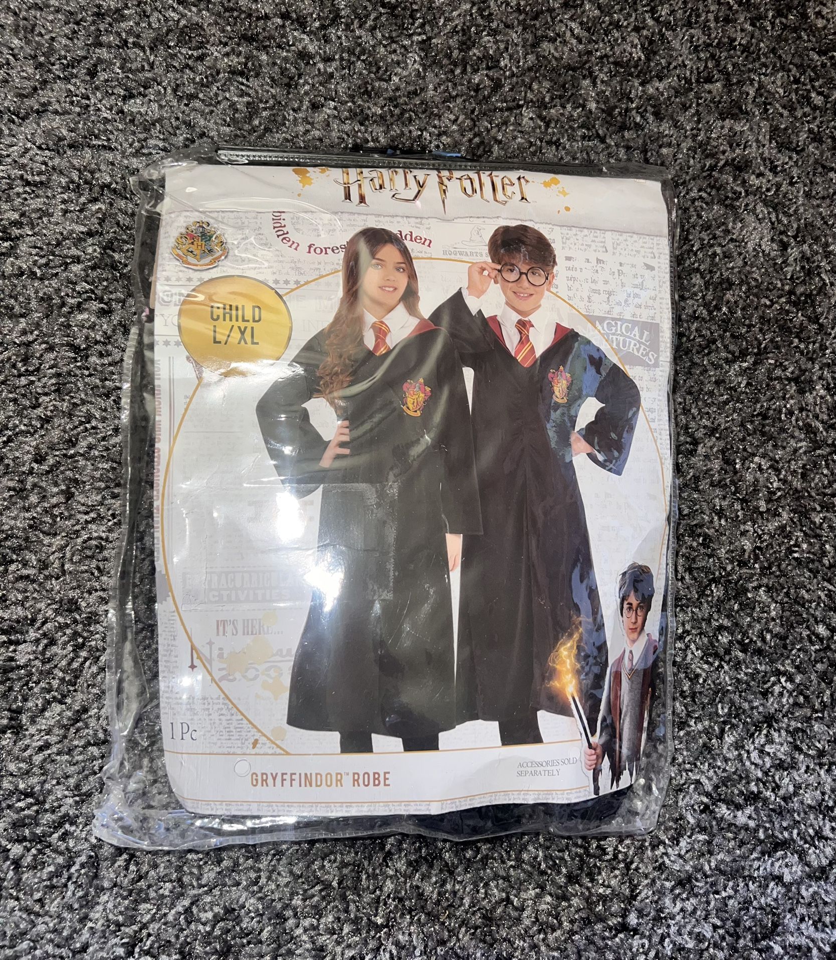 Harry Potter Children's Griffindor Robe Size L/XL Costume Robe Only Brand New Universal Studios Hollywood HHN Halloween Costume Horror Nights