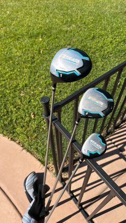 Strata left hand driver, 5 wood, and.5 hybrid with Regular Graphite shafts