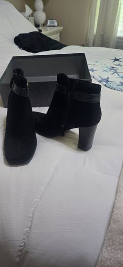Black boots 8.5