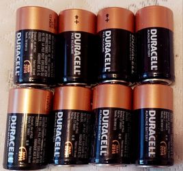 8 Duracell C Size Copper Top Alkaline Batteries