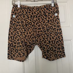 Women’s Leopard Biker Shorts L