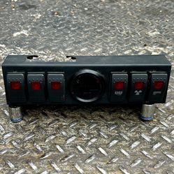 6 Jeep Switches And Voltage Gauge 