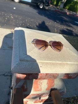Heart-Shaped Sunglasses Pink Frame