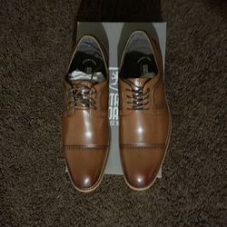 Size 9 Stacy Adam shoes brand new new wore