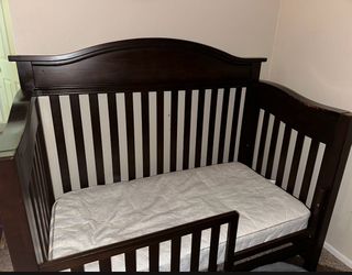 Cafe kids Crib 4 In 1 Daybed And Full Bed