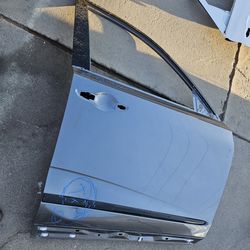 Acura MDX right door Oem