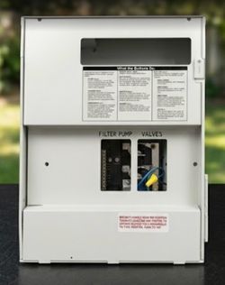 Jandy AquaLink RS Power Center Pool Control Box (Model 6613)- Priced for a Quick Sale! Buy Now Before It’s Sold!