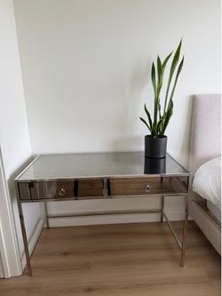 Mirrored table