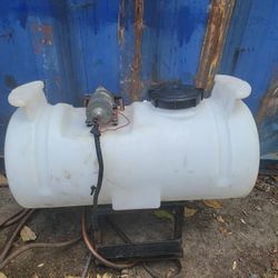 water spray tank with electric pump