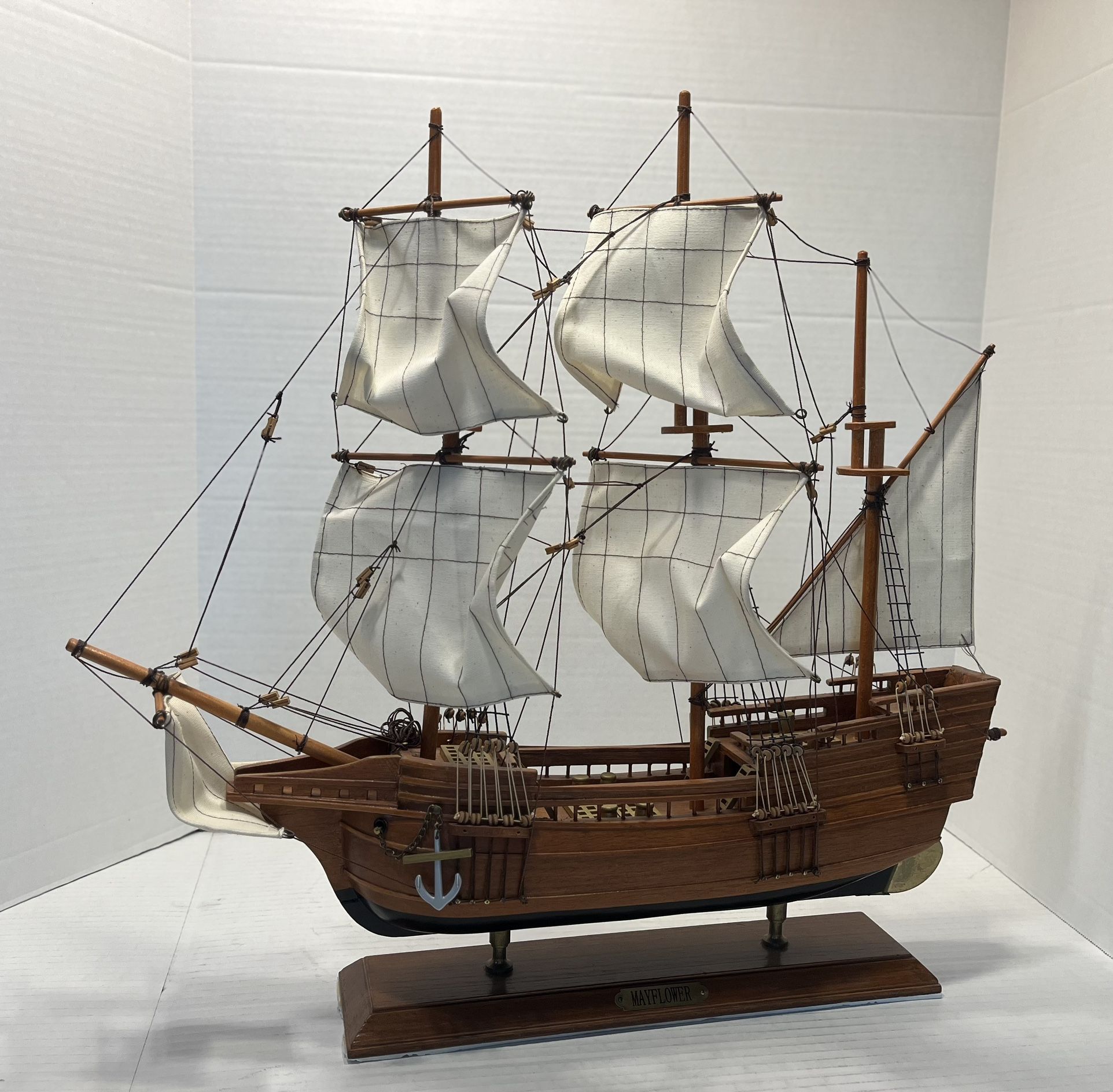 Mayflower Ship Model, Vintage Wood Ship Model, Vintage Mayflower, 22” Long x 20x4