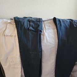 Hollister Men's Small Cargo Pants/short