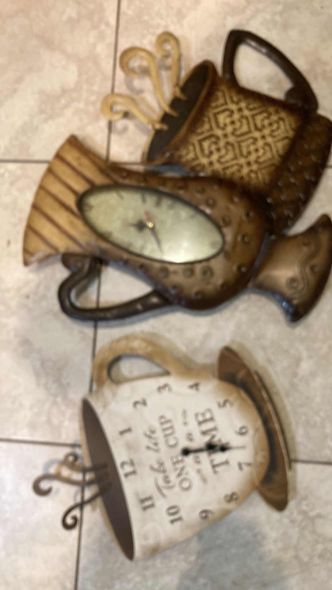 Clocks, coffee mugs