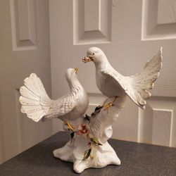 Large Doves Birds Statue Figurine Decor 