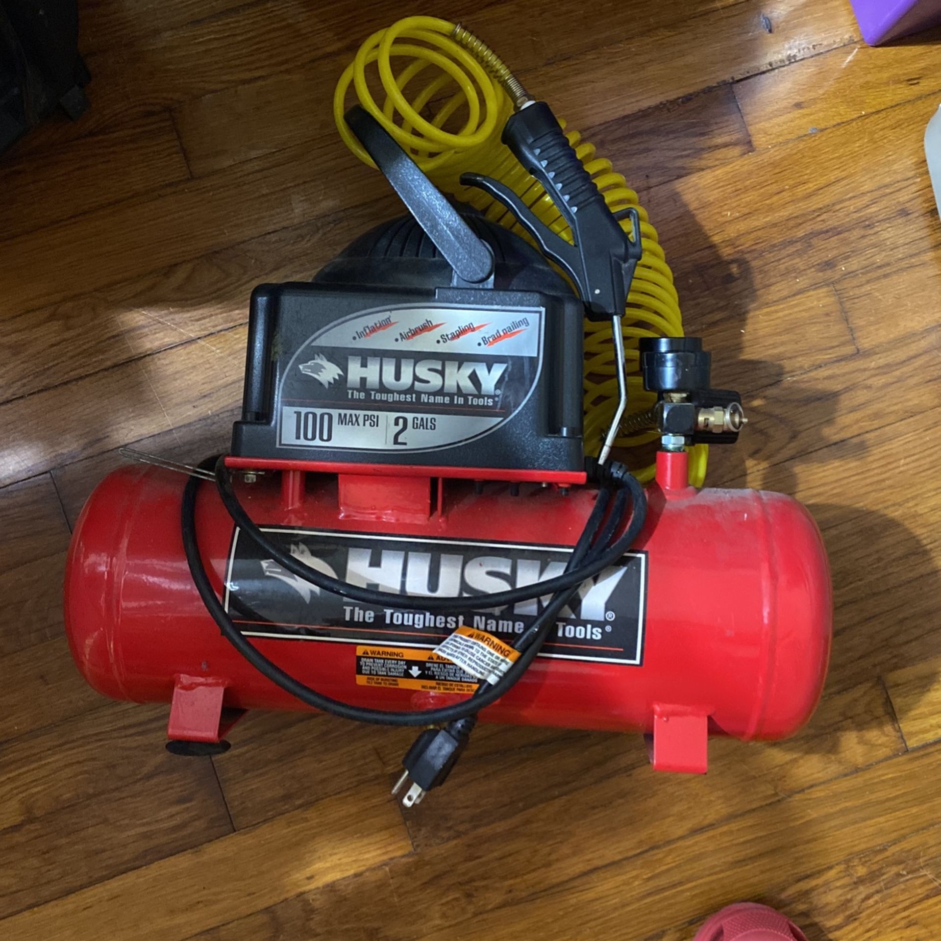 2 Gal Husky Compressor