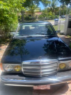 1984 Mercedes 300 Cd