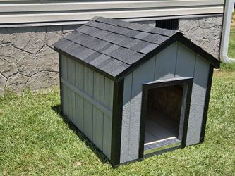 Large DOG HOUSE