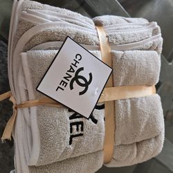 CC Decorative Towel Set