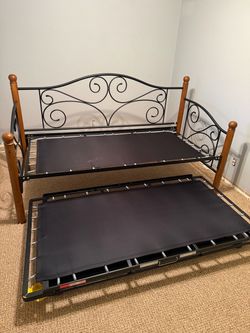 Metal and Wood Daybed Frame with Trundle