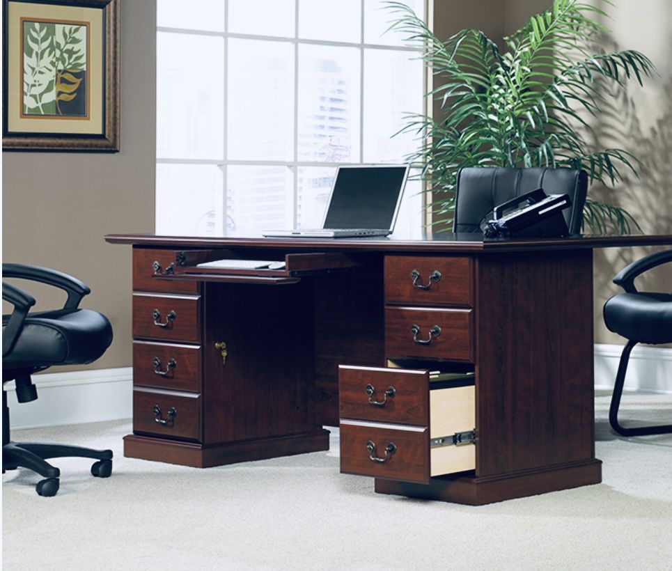 Sauder Heritage Hill Executive Desk