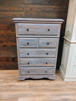 Dresser Tempe