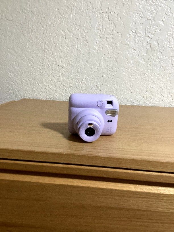 Fujifilm Instax Mini 12