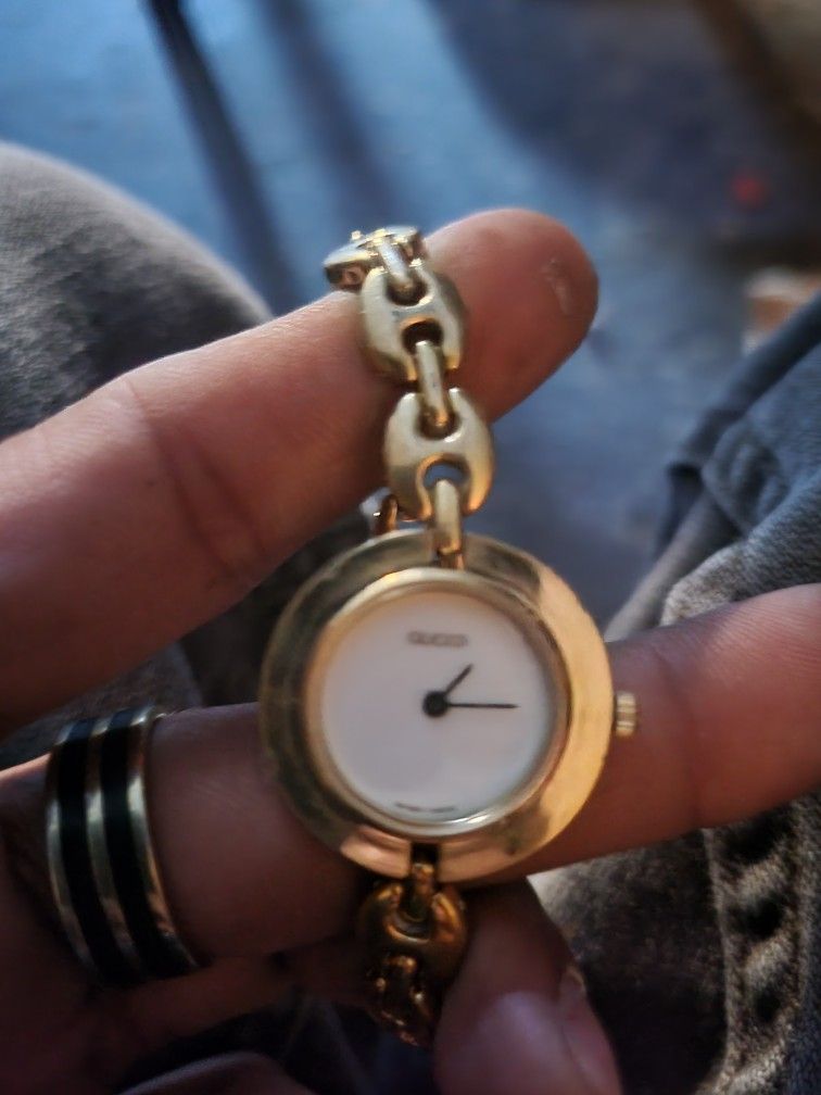 Gucci watch