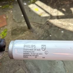 22 Tubes Phillips 46” Ceiling Tube Lights 