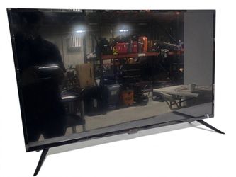 39" Smart TV Insignia W/ Remote