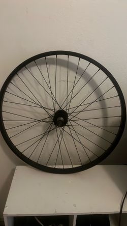 throne 29 inch back black rim