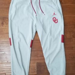 Jordan NCAA Oklahoma Sooners fleece jogger sweatpants Mens NEW CZ5201-052