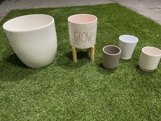 Plant pots