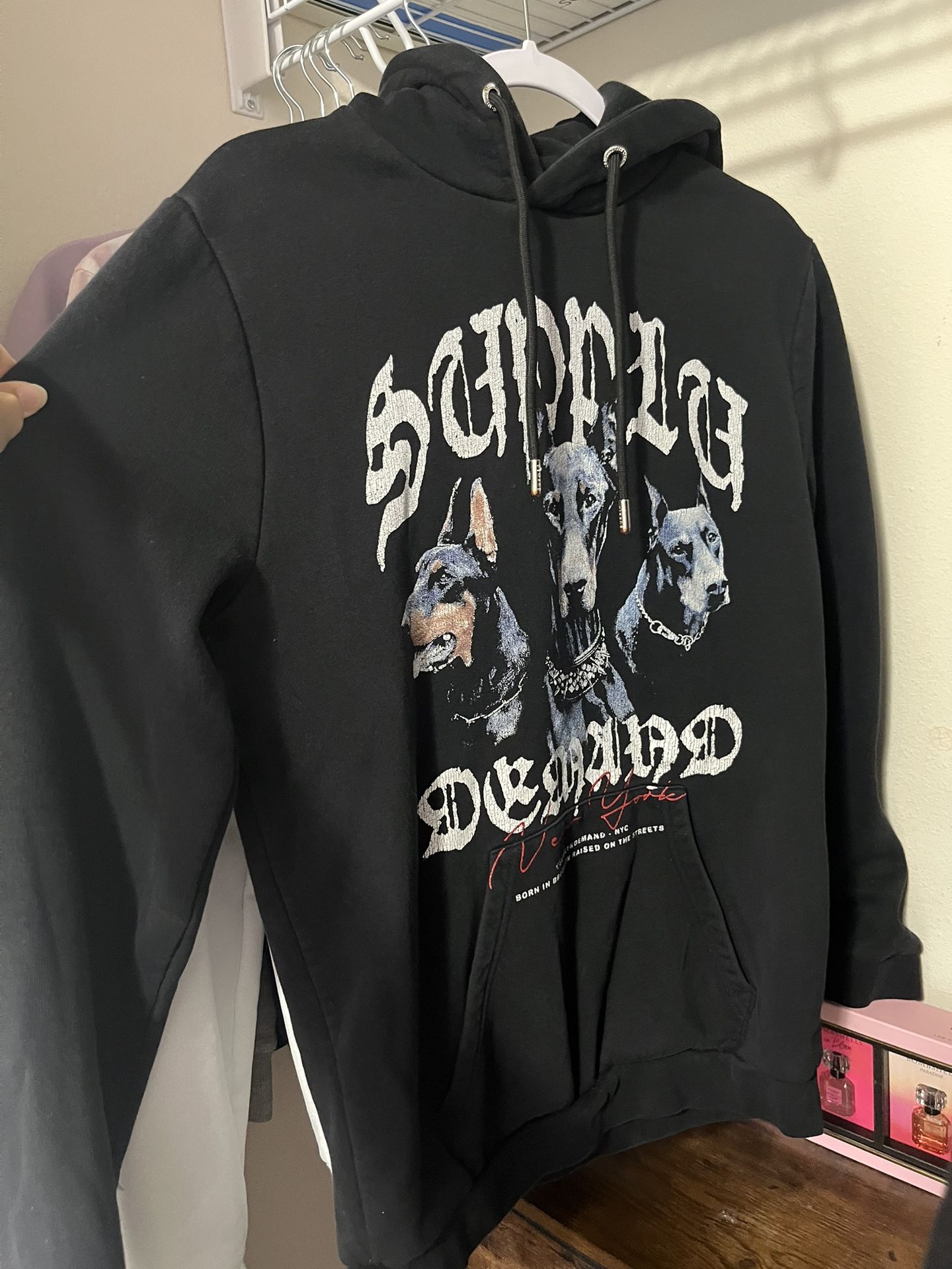 SWEATERS/HOODIES/JACKETS