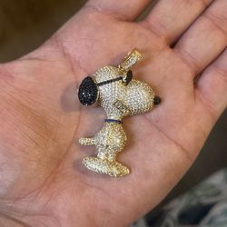 Snoopie Pendant 