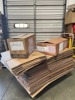 Big lot of Moving boxes, packing boxes and storage boxes   Moving and packing boxes   Lots of boxes all different sizes great for moving and packing  
