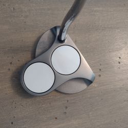 Brand New Odyssey White Hot 2 Ball Putter