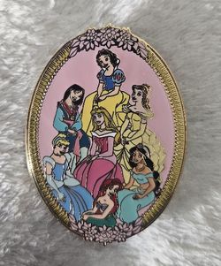 DISNEY AUCTION  Limited Edition  Princess Cameo  Group  Frame   Only 1000 Made