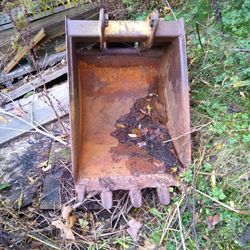 International backhoe bucket.