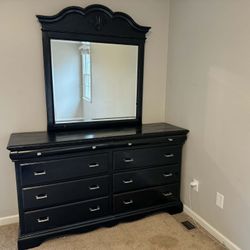 Solid Wood Dresser Mirror Chest and Nightstand 