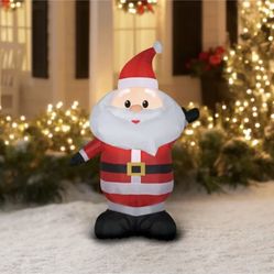 Holiday Time 4ft Santa Airblown Inflatable Yard Decor Christmas Garden