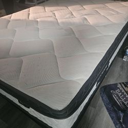 Queen mattress With Box Spring.