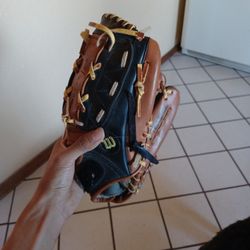 Kid's Baseball Glove