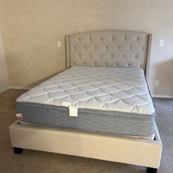 Queen Bed Set